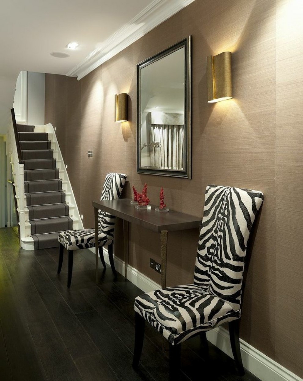 Complete renovation of a house in St. Anne's Terrace, St John's Wood, London | Hallway | Interior Designers